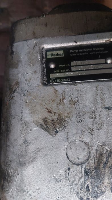 Vând pompe basculare 8x4,6x4