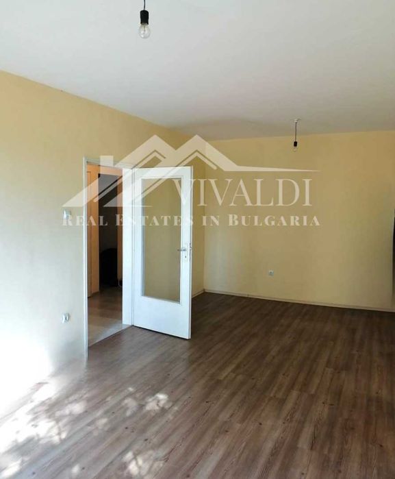 Двустаен  светъл апартамент в кв.Трошево, Варна