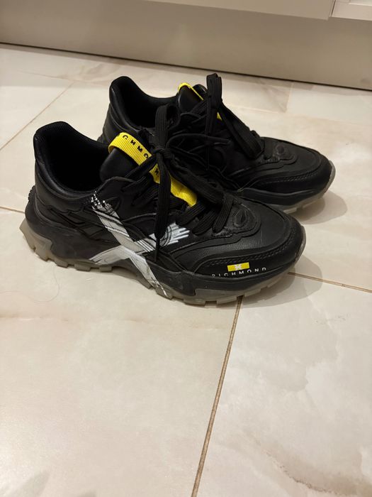 Маратони John Richmond 36 номер