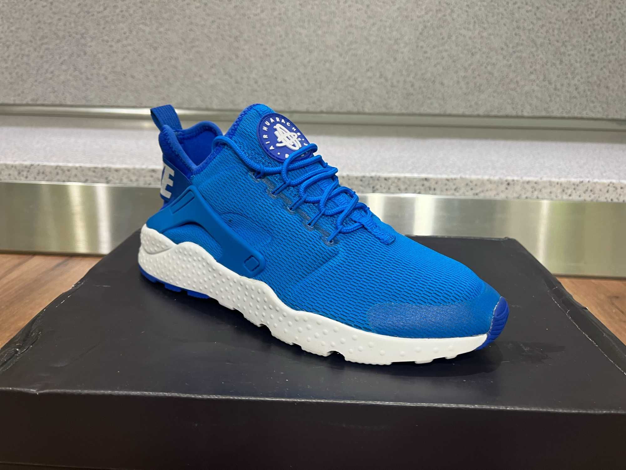 ОРИГИНАЛНИ *** Nike Air Huarache Run Ultra / Photo Blue/White