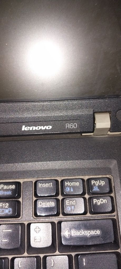 Noutbuk R60 Lenovo
