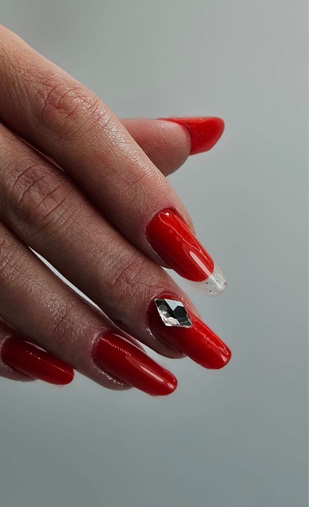 Unghii semi si gel