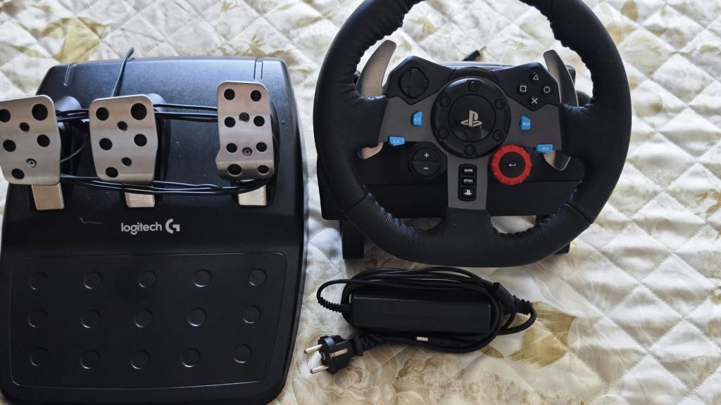 Logitech G29 волан за PS5 PS4 и компютър