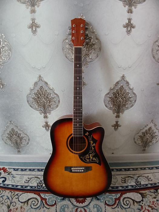 Продаётся  гитара