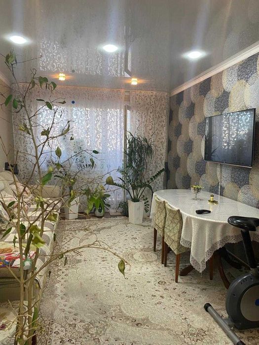 Продам трехкомнатную квартиру