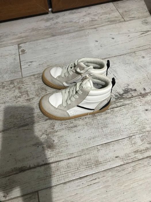 Ghete Zara, Rezerved