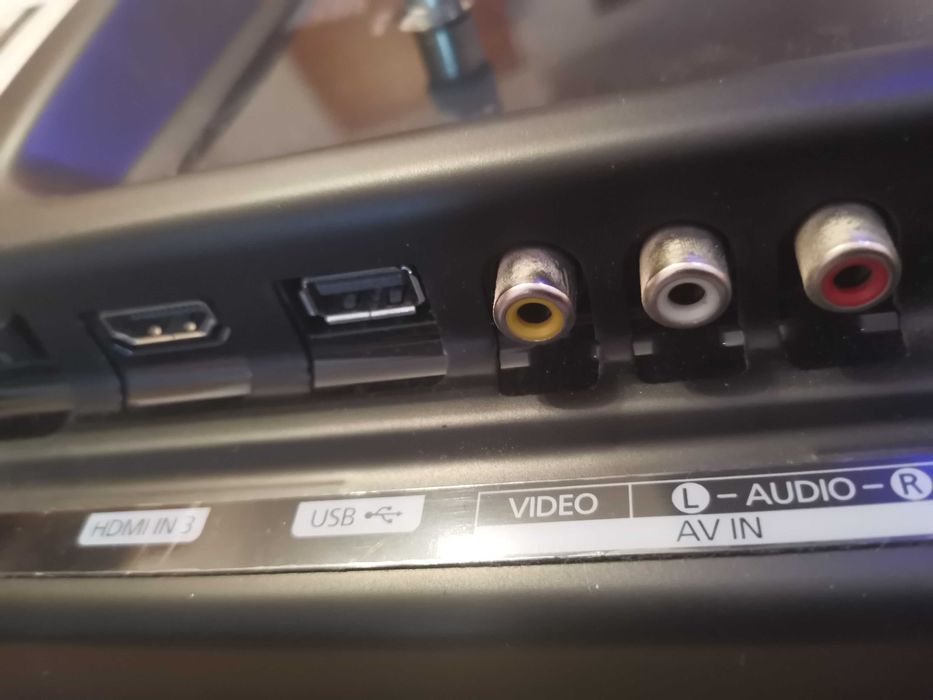 Televizor Samsung diagonala 80 cm, stare perfecta