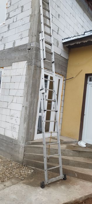 Scara aluminiu 3 tronsoane