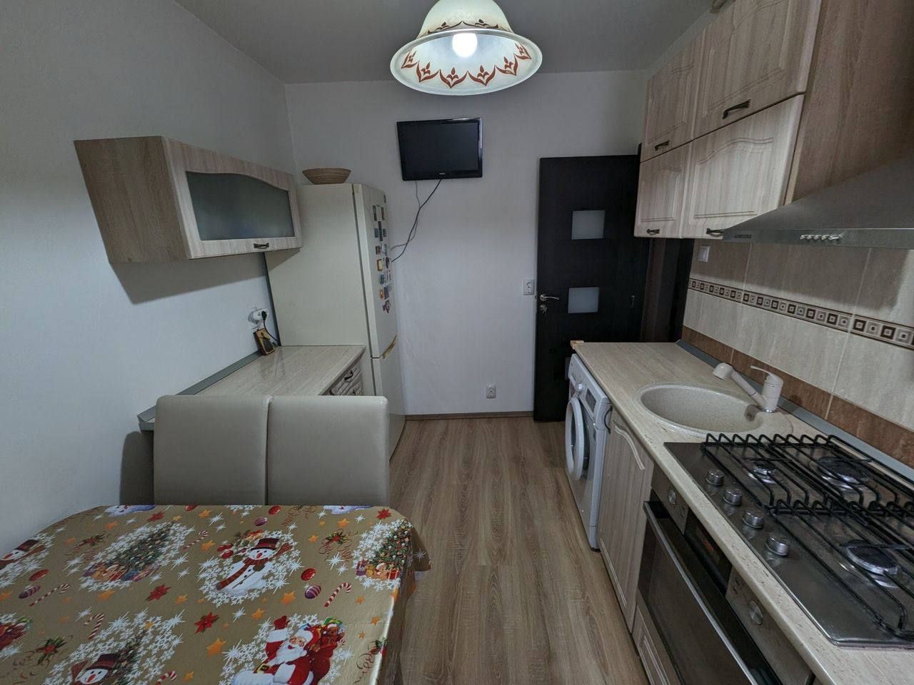 Apartament 2 camere, zona liniștită, 5 minute de Spitalul Județean,UMF