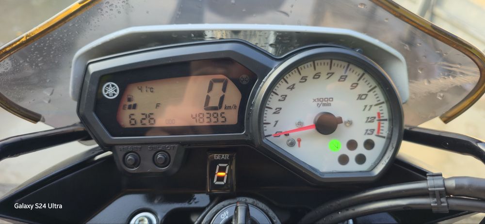 Yamaha FZ8 *Akrapovic*