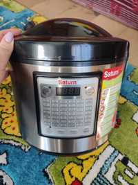 Vând aparat de gătit multifuncțional Multicooker Saturn