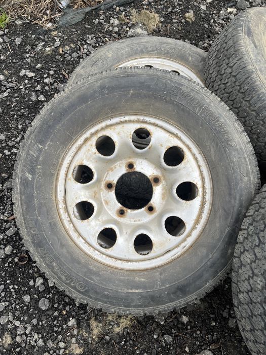 Vând jante Suzuki vitara pe 15 cu cauciucuri bune
