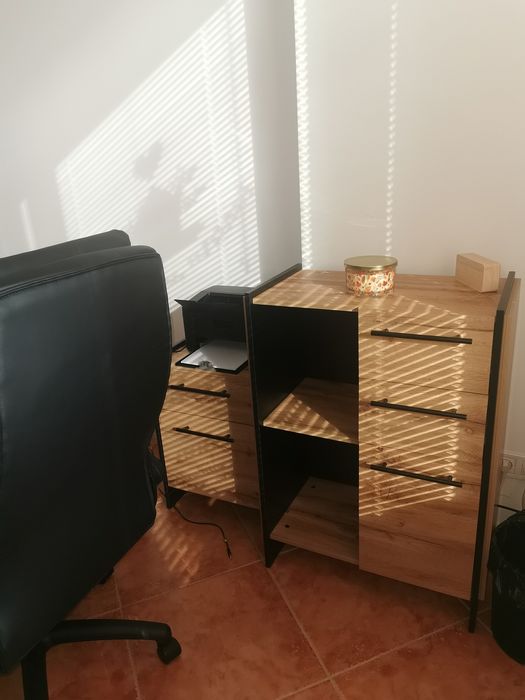 Офис обзавеждане