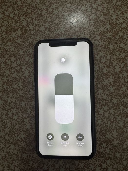 Iphone xr 64                 GB