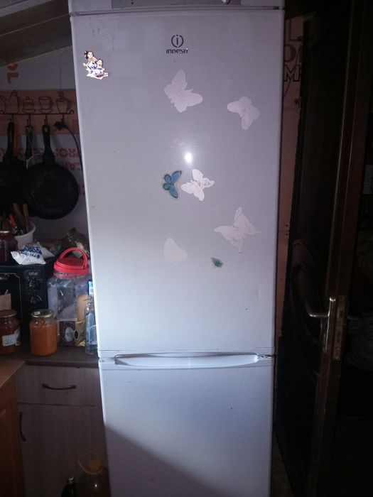 Продам холодильник б/у