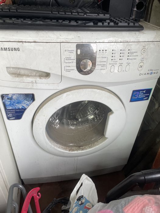 Продам стиральную машинку на 4кг