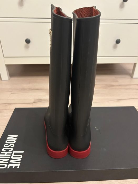 Cizme Love Moschino