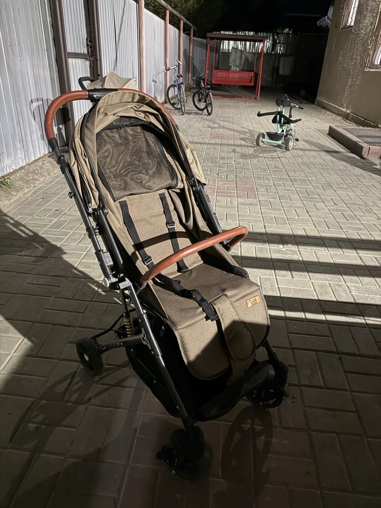 Продам коляску детскую