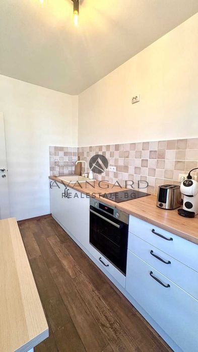 Продава се Тристаен апартамент в Пловдив, Център - 110 кв.м за 2939 €/кв.м - Снимка #7