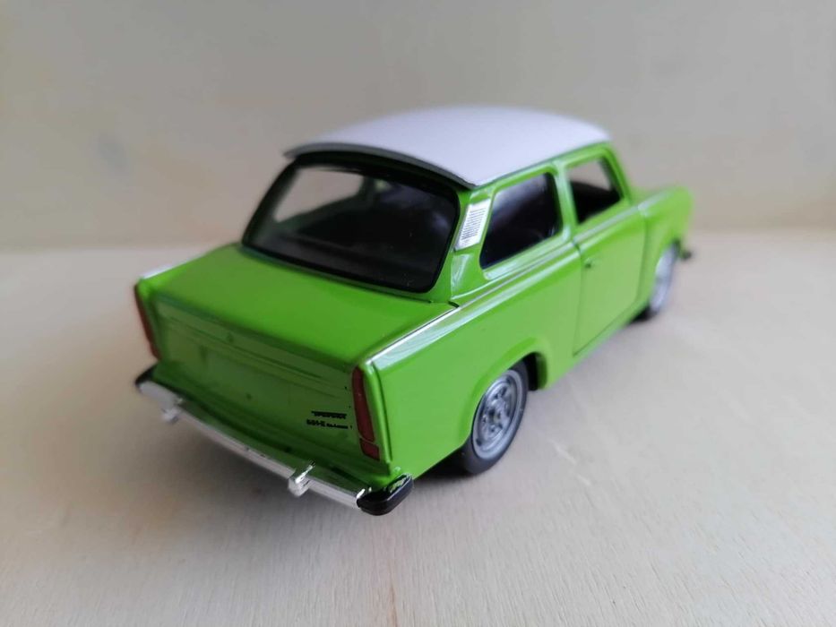 Трабант 601 в мащаб 1:34