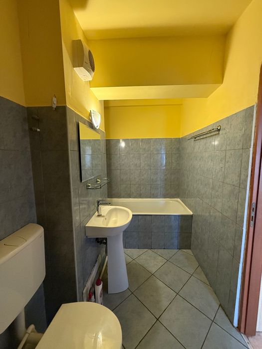 Garsoniera decomandata  39 mp