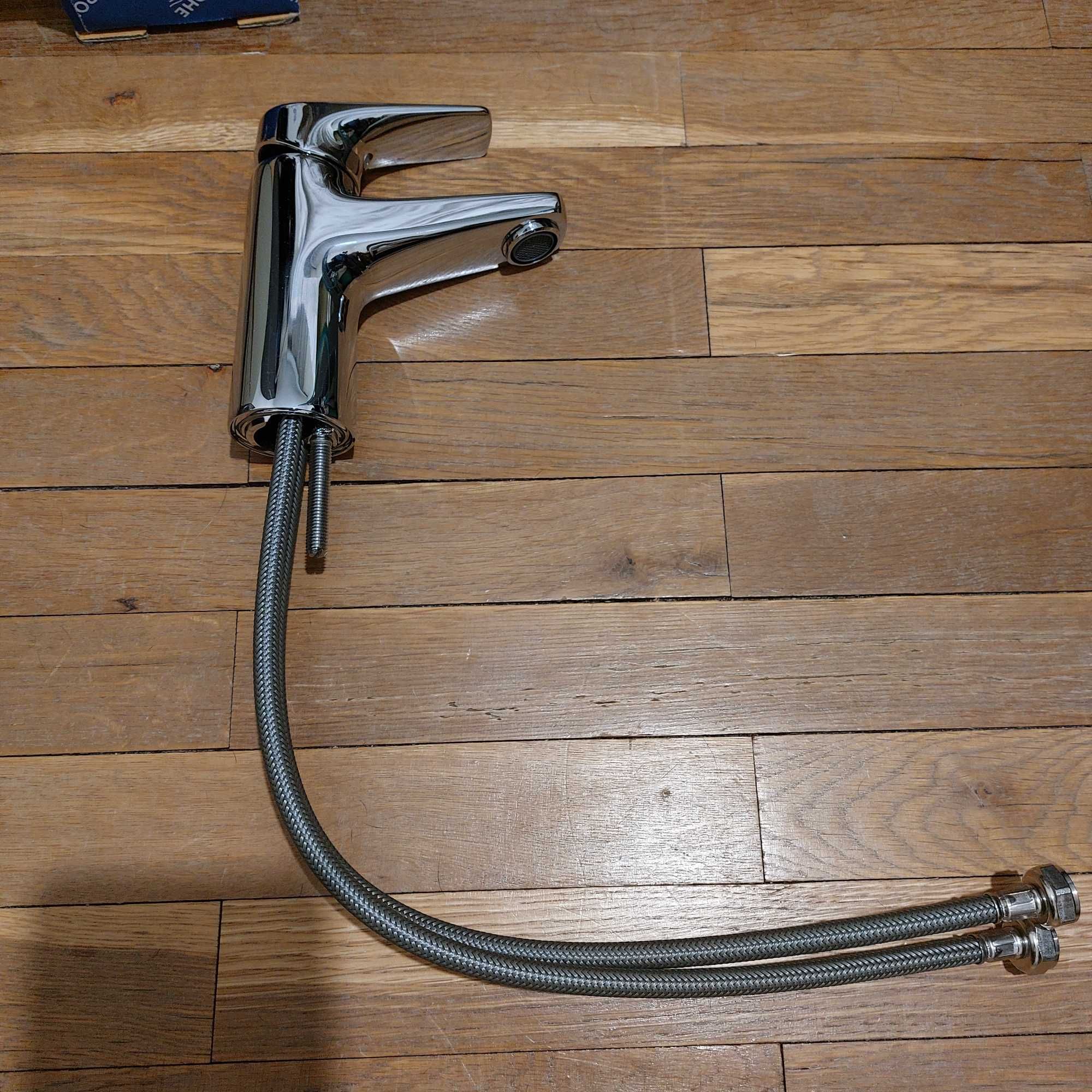 Смесител за Умивалник S-размер - GROHE BauFlow 23751000 нов