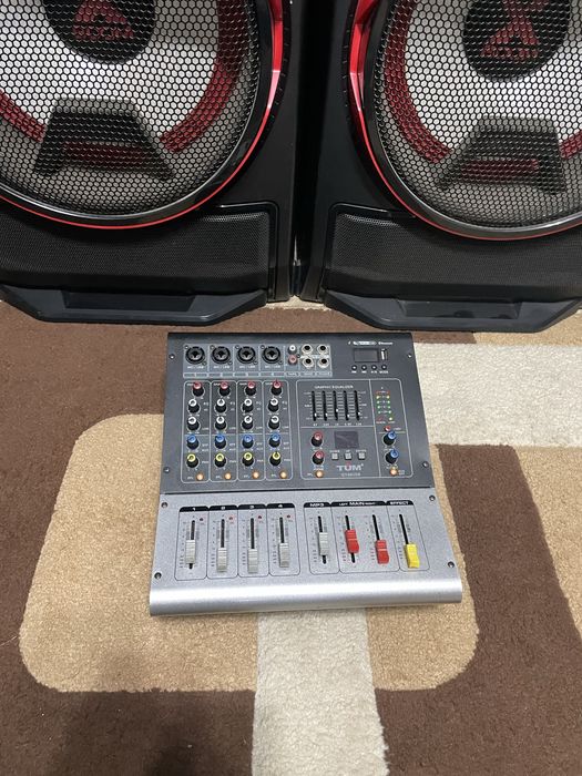 Активный микшерный пульт