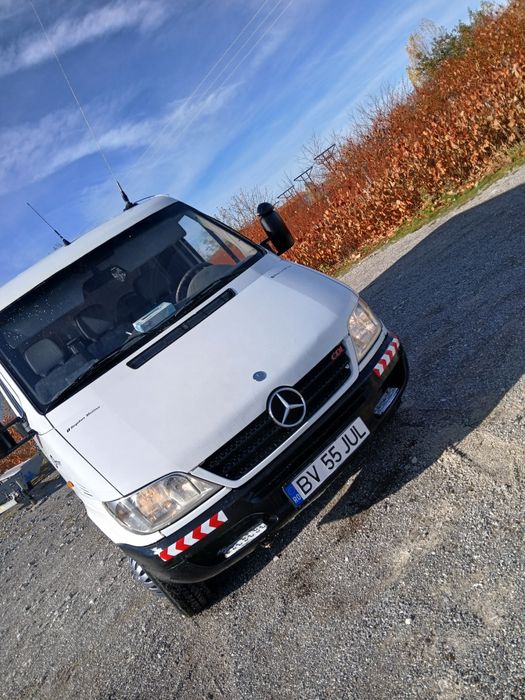 Vând Mercedes sprinter