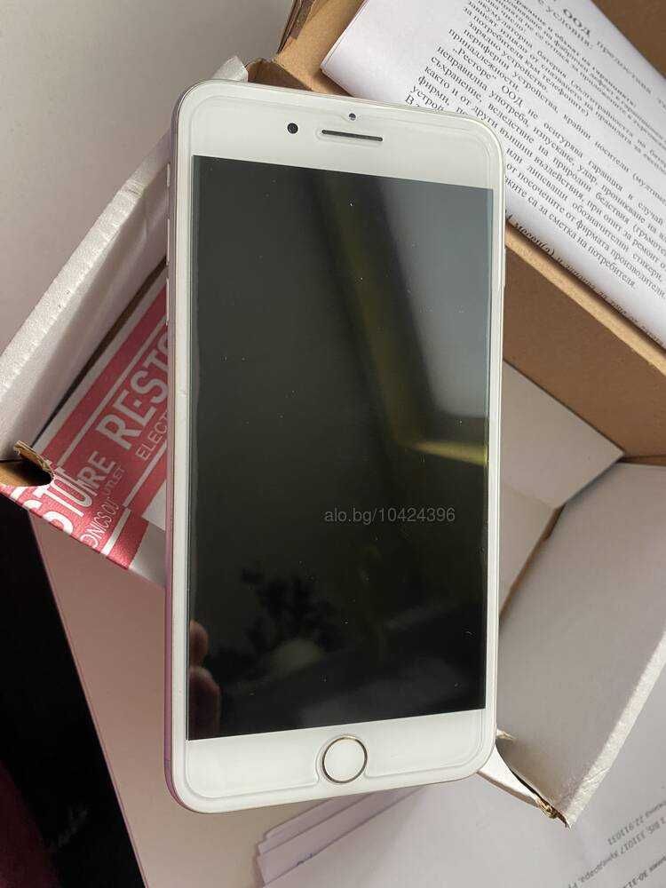 iPhone 8+ Plus 64 GB с нова батерия + протектори + гръбчета