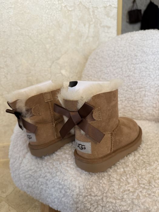 Ugg mini bailey bow 25