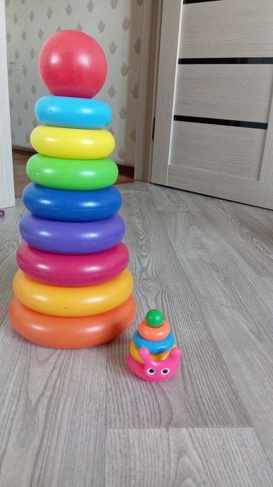 Продам пирамиду детскую