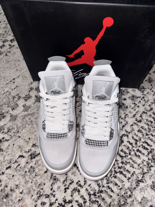 Jordan 4 frozen moments