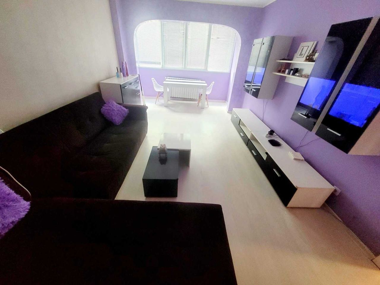 Дава се под наем Двустаен апартамент в София, Света Троица - 75 кв.м за 408 € - Снимка #2