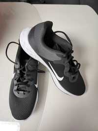 NIKE Revolution 6 Nn SMOKE GREY