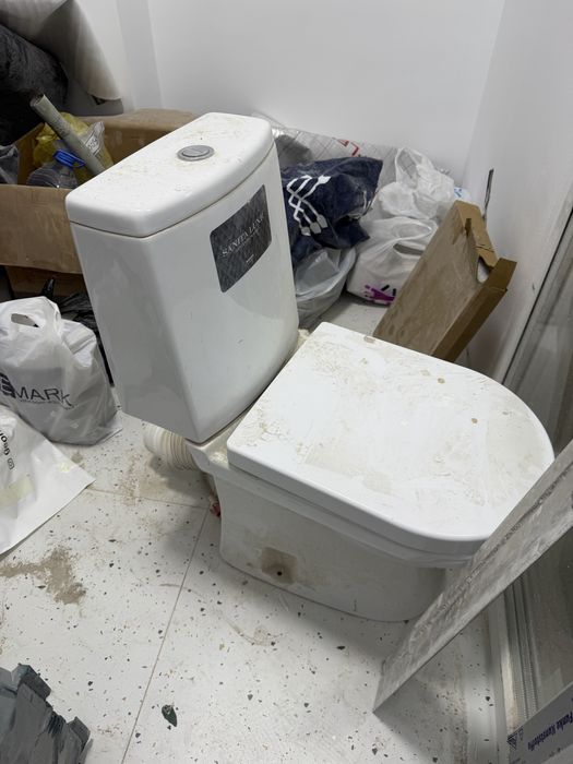 Sanita luxe унитаз в отличном состоянии