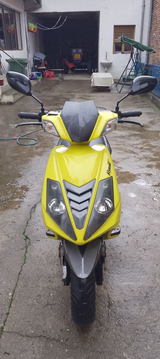Vând scuter Explorer