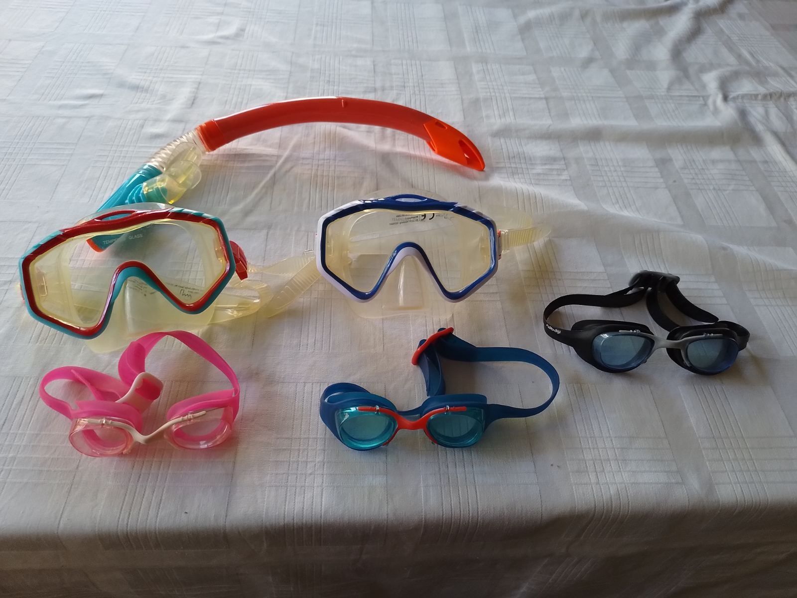 детски маски за плуване и очила за плуване