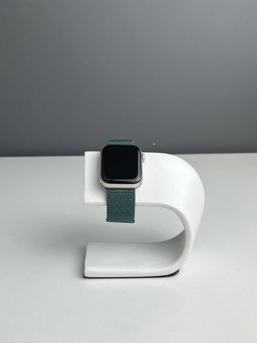 Ломбард Белый Алматы Apple Watch SE 40 мм (2е пок) серый арт. 166625