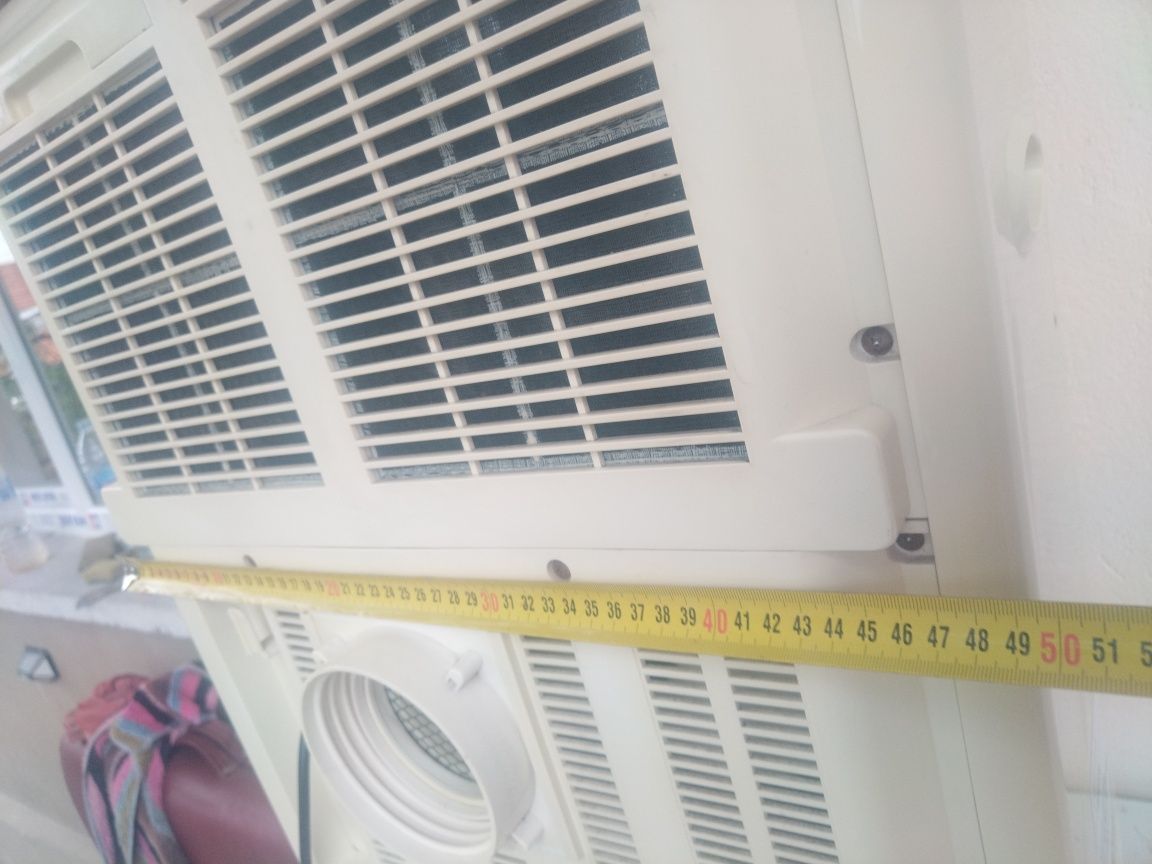 Мобилен климатик KLIMATISEUR 9000Btu
9000BTU
Интегриран таймер / нощен