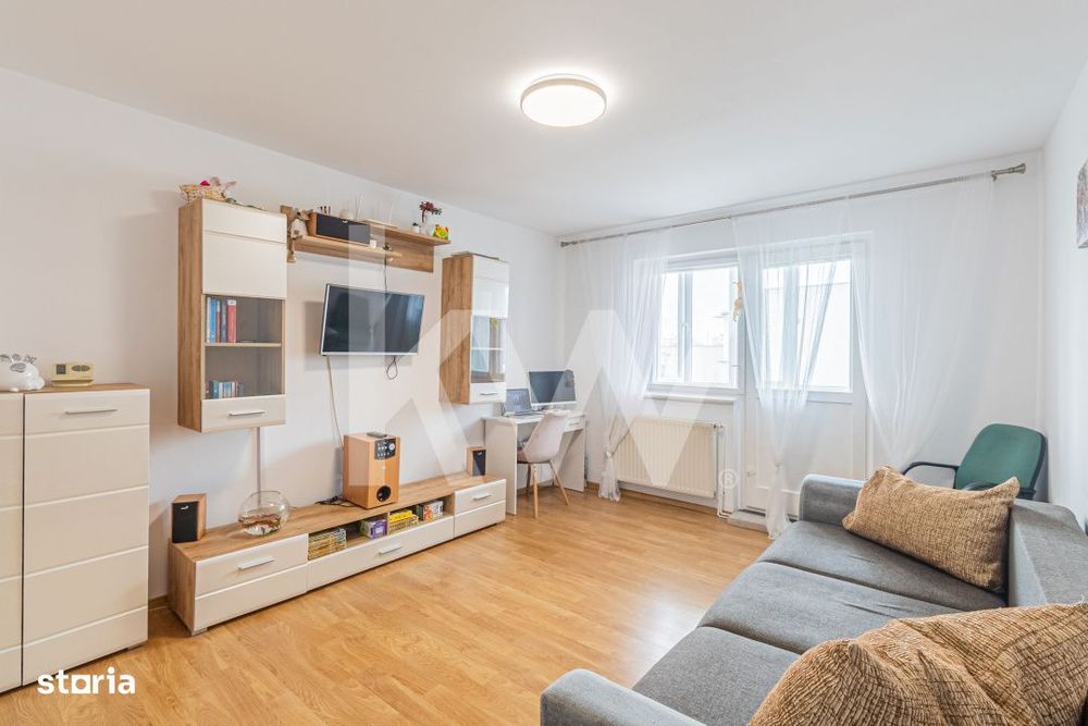 Vanzare apartament cu 3 camere, decomandat - Centrul Civic
