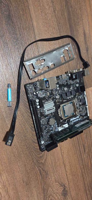 Компект! i3 8100 + 16 gb DDR4 240 gb SSD