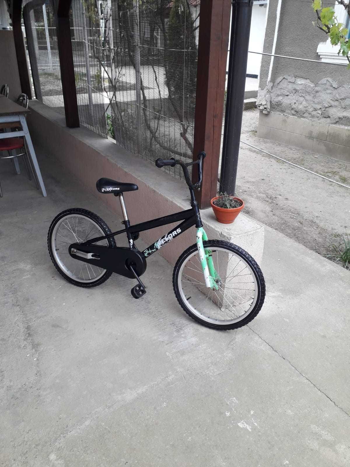 Bicicleta copii  8-12 ani