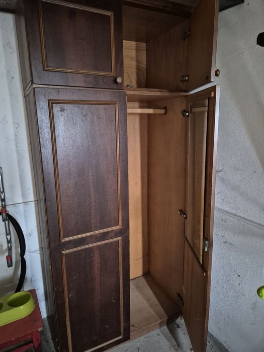 Set biblioteca cu comodă și dulap (urgent)