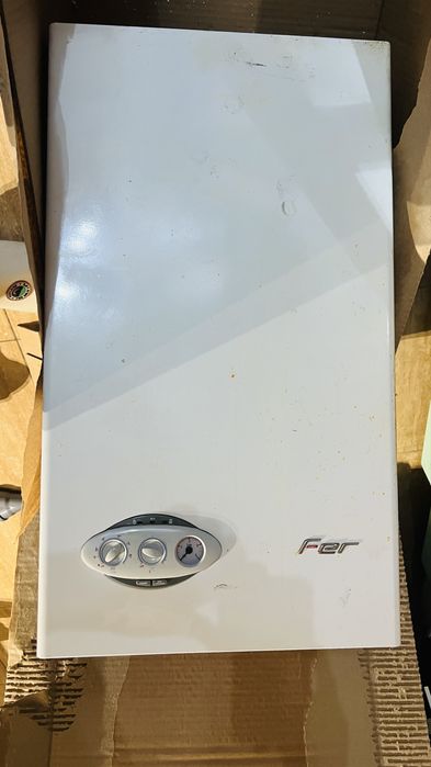 Centrala termica pe gaz FER easy 24 tiraj fortat functionala