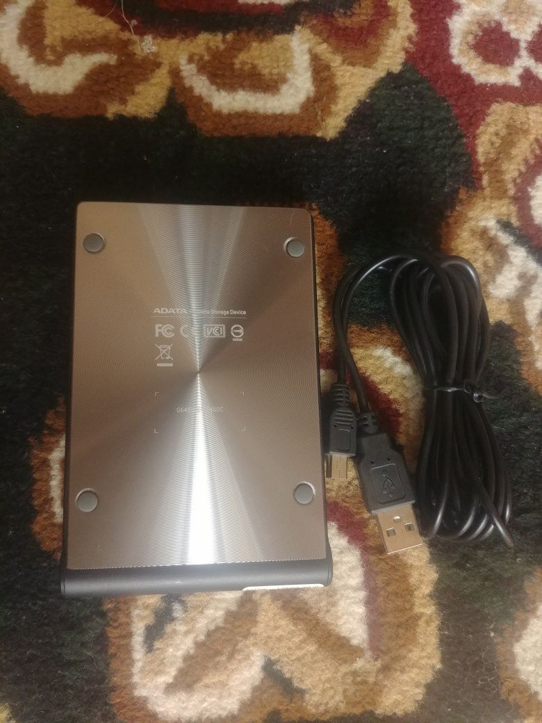 Xotira karta 1 TB sotiladi