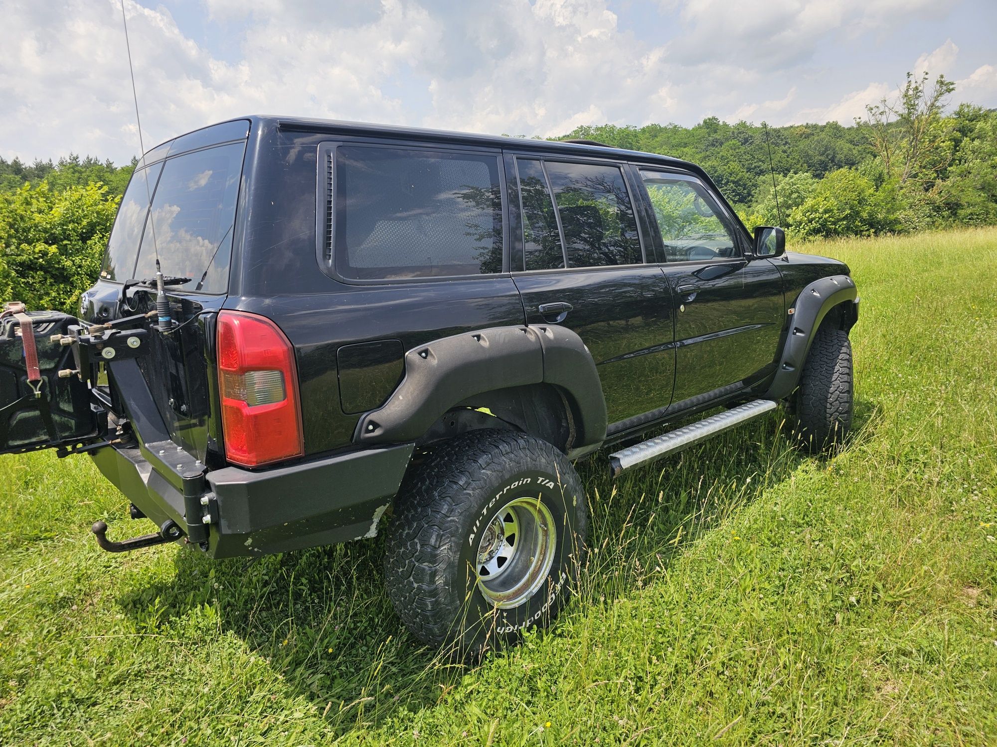 Vând/Variante  Nissan Patrol y61 GU4 2006 4.2 DIESEL TURBO