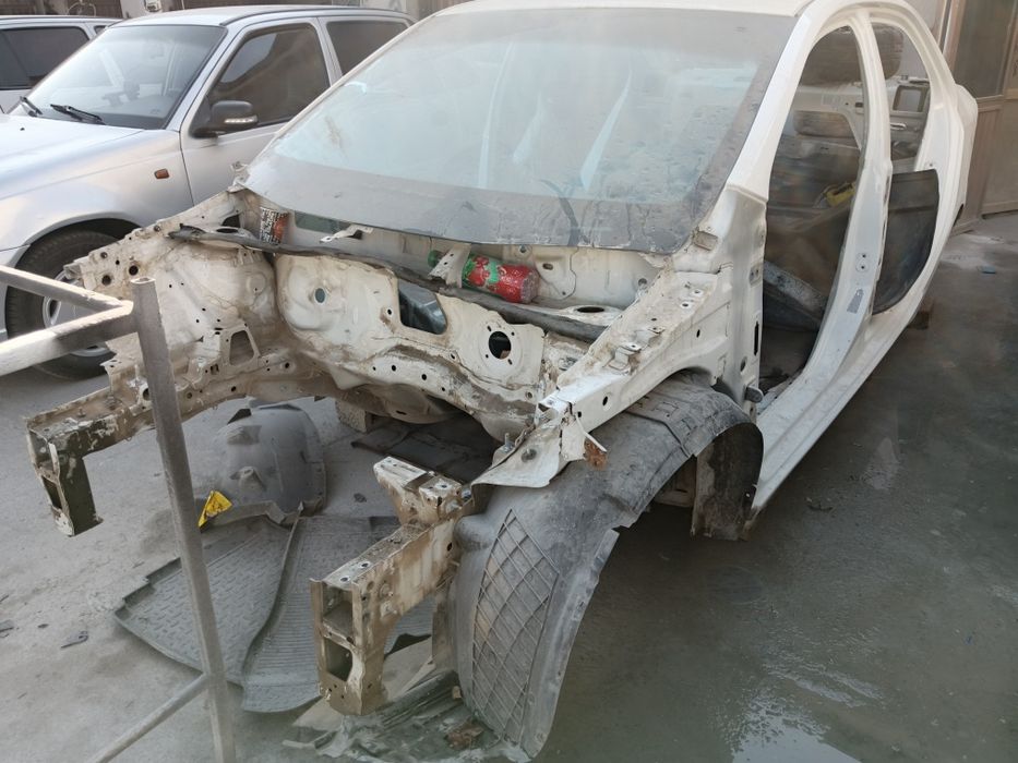 Kobalt kuzov yili 2022 oq rangi SROCHNA