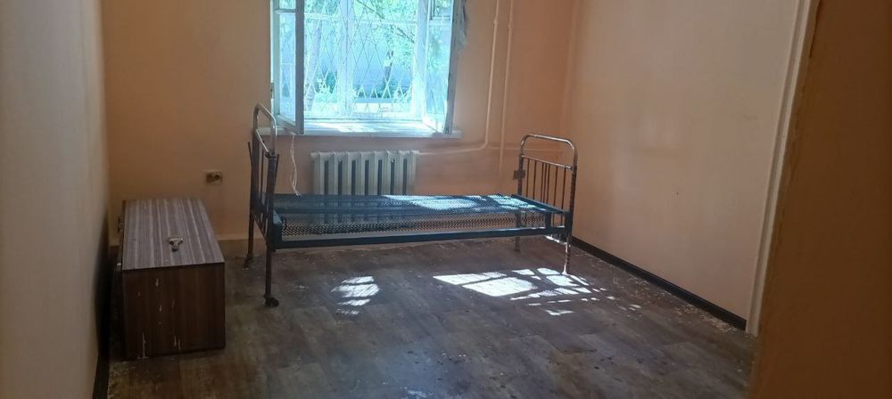 Срочно продается квартира на паркенском базаре 2/1/3