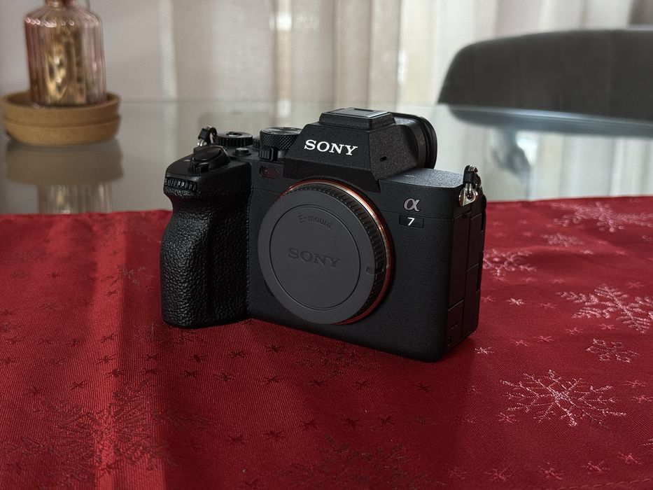 Sony A7IV Fullframe + гаранция до 09.01.2027