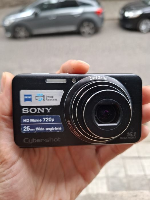 Компактен дигитален фотоапарат SONY Cybershot W630